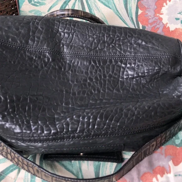 Givenchy Pandora EUC SOLD - Picture 5 of 14